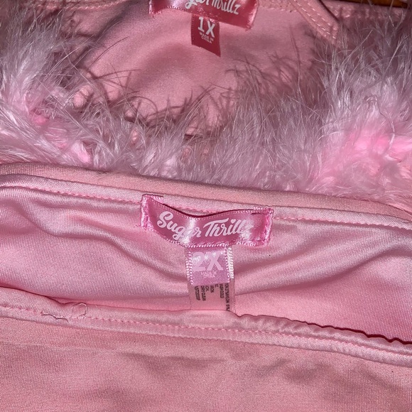 Fur Trim Crop Top Skirt Set - Picture 2 of 2